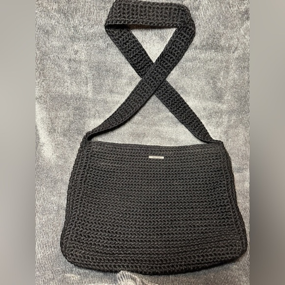 UEC SAK. Women's Shoulder Bag lkn euc The Sak Crochet Purse black small. UEC